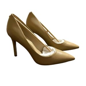NWT Sam Edelmam Hazel,Beige Leather pumps heels woman's size 7